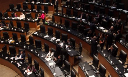 Senado venderá toda su flotilla de automóviles