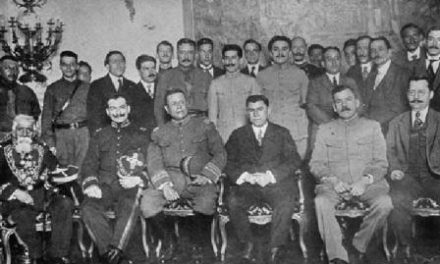 La Espiga de Neón / Por Óscar Hernández Valenzuela